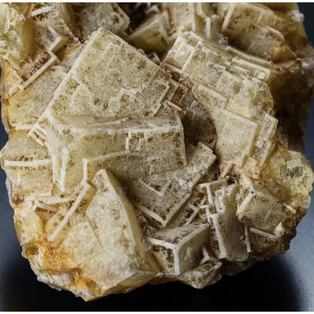 イギリス ダービーシャー H8 天然石 原石 鉱物標本 鉱石 蛍石
