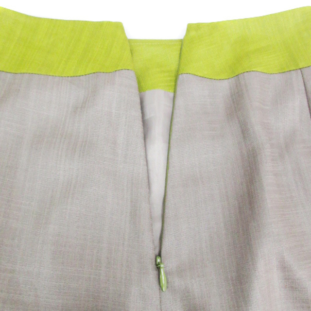ティテ インザ ストア フレアスカート ミモレ丈 マルチカラー 0 カーキ 黄緑 レディースのスカート(ひざ丈スカート)の商品写真
