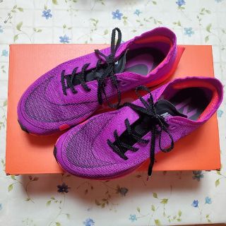 ナイキ(NIKE)のNIKEヴェイパーフライネクスト%2 23.5cm(陸上競技)