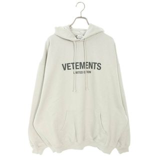 ヴェトモン(VETEMENTS)のヴェトモン  23AW  UE54HD220W OYSTRMUSHROOM ロゴエンブロイダリーパーカー メンズ XS(パーカー)