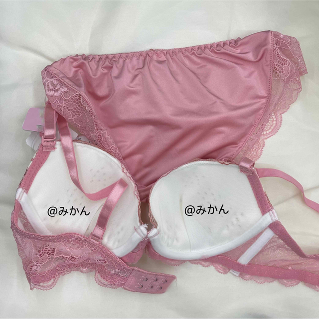 涼感メッシュ✨️♥️チロリアンデージーブラショーツセット(ピンク) レディースの下着/アンダーウェア(ブラ&ショーツセット)の商品写真