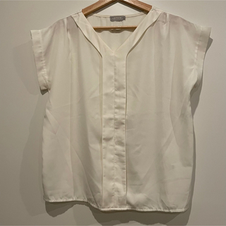 レプシィム(LEPSIM)のLEPSIM 白ブラウス　ノースリーブシャツ(シャツ/ブラウス(半袖/袖なし))