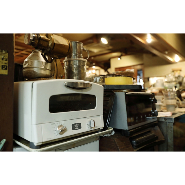 【新品•未使用】Aladdin グラファイト トースター 2枚焼き ホワイト スマホ/家電/カメラの調理家電(調理機器)の商品写真