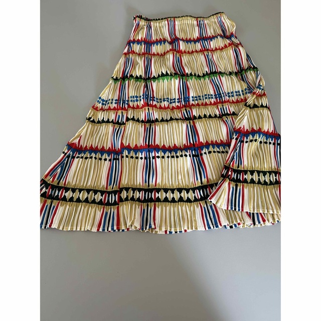 PLEATS PLEASE ISSEY MIYAKE - 美品 プリーツフリーズ素敵なスカートの