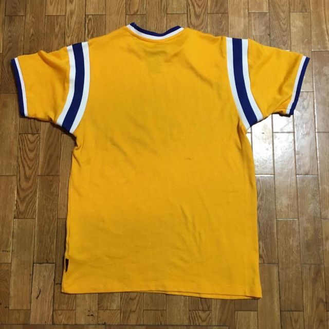 Disney(ディズニー)のFOREVER21 × DISNEY プルート フットボールシャツ 黄色 M レディースのトップス(Tシャツ(半袖/袖なし))の商品写真