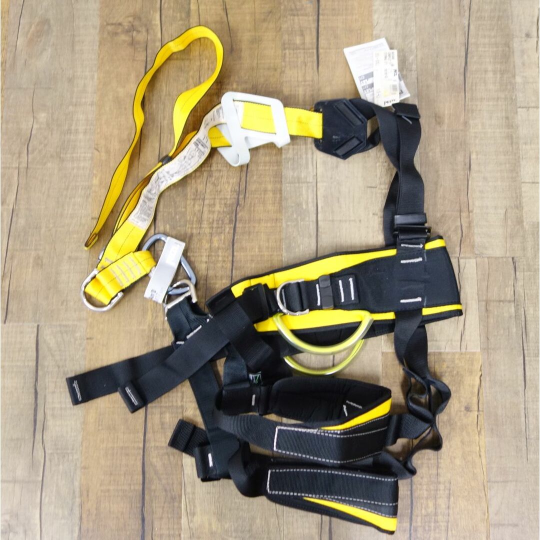 PETZL(ペツル)の未使用 ペツル PETZL NAVAHO COMPLET STERNAL C71 2 L-XXL ロッククライミング ハーネス 収納袋 付 クライミング 登山 アウトドア スポーツ/アウトドアのアウトドア(登山用品)の商品写真