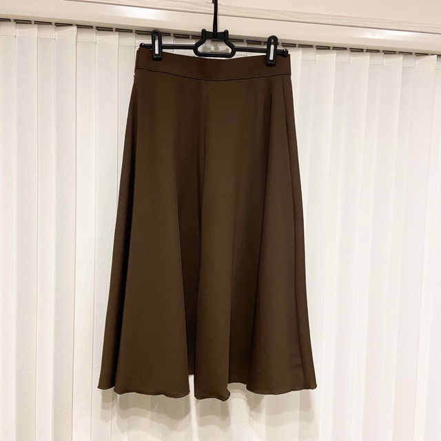 ROPE’(ロペ)のロペ　フレアスカート　ブラウン　Mサイズ レディースのスカート(ひざ丈スカート)の商品写真