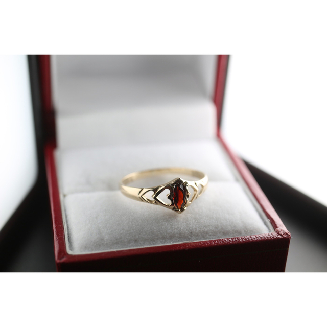 ゴールド リング 指輪 英国 レディース ガーネット ビンテージ 鑑定付 J76 レディースのアクセサリー(リング(指輪))の商品写真