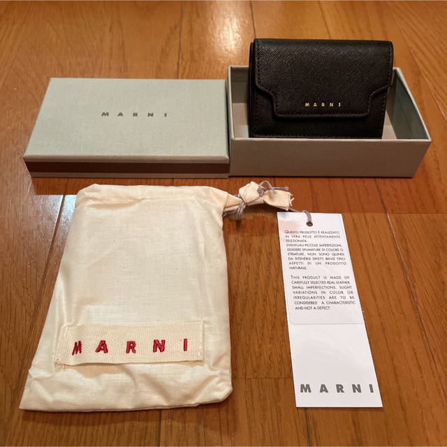 マルニ MARNI 財布 三つ折り ミニ財布 サフィアーノレザー ブラック