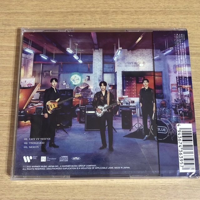 CNBLUE(シーエヌブルー)のCNBLUE「 LET IT SHINE 」通常盤 エンタメ/ホビーのCD(K-POP/アジア)の商品写真