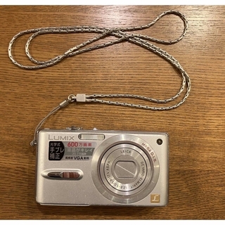 パナソニック(Panasonic)のパナソニック　デジカメ　DMCーFX9(コンパクトデジタルカメラ)