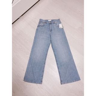 エイチアンドエム(H&M)の新品✨Ｈ＆Ｍデニムワイドパンツ　今期(デニム/ジーンズ)