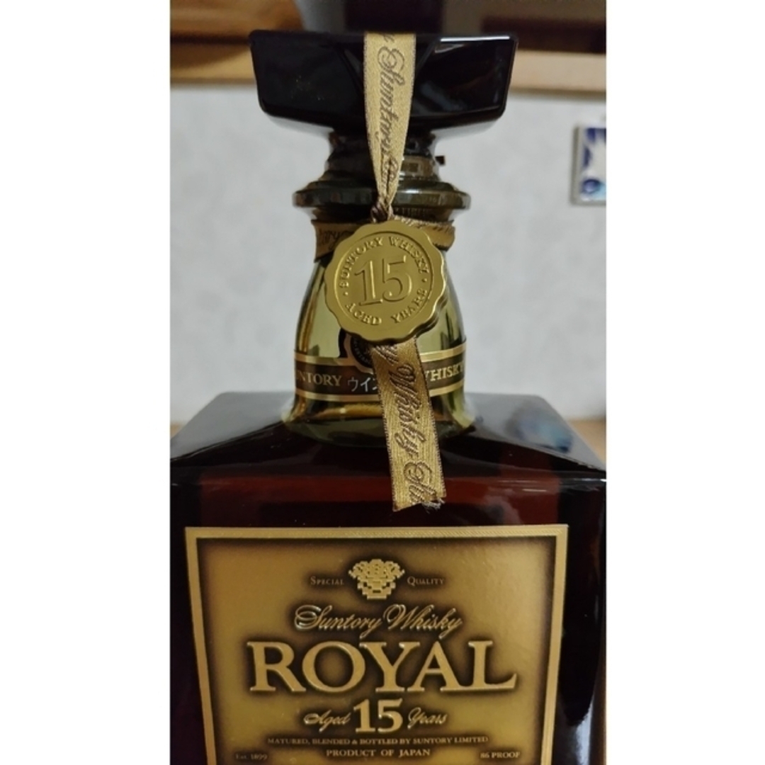 サントリーローヤル ウイスキー 15年 ゴールドラベル 3