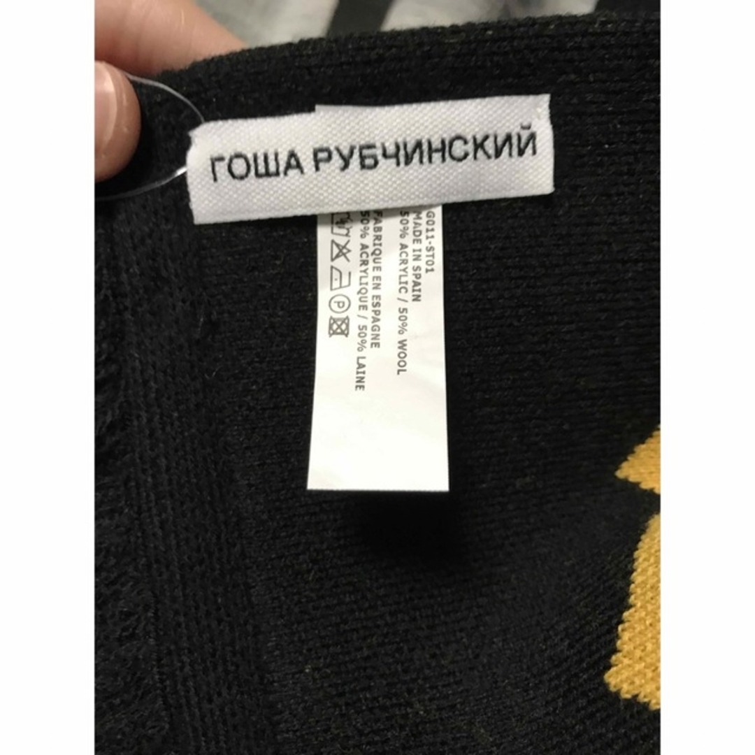 Gosha Rubchinskiy(ゴーシャラブチンスキー)のGosha Rubchinskiy ゴーシャラブチンスキー マフラー ブラック メンズのファッション小物(マフラー)の商品写真