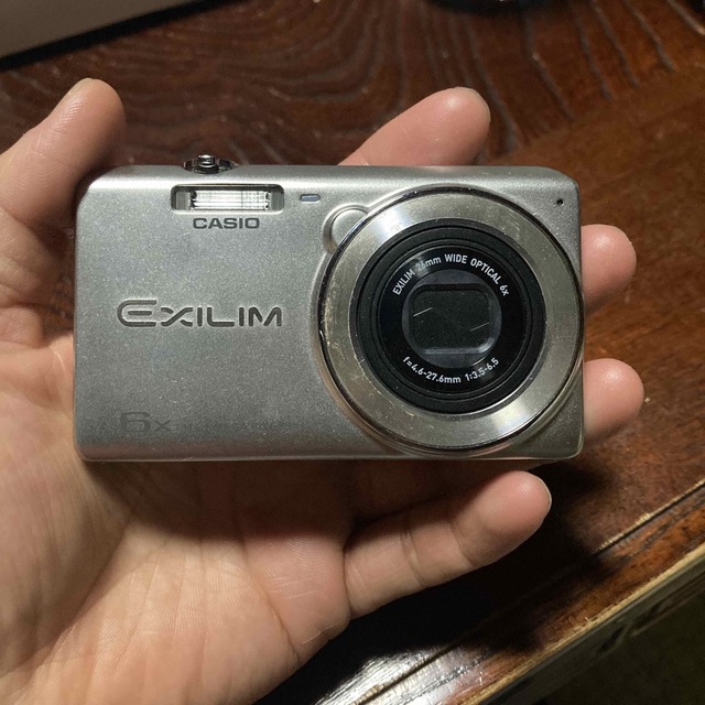 CASIO(カシオ)のCASIO EXILIM EX-ZS26SR  交渉可能 スマホ/家電/カメラのカメラ(コンパクトデジタルカメラ)の商品写真