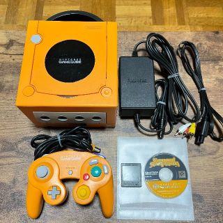 ニンテンドーゲームキューブ(ニンテンドーゲームキューブ)の任天堂　ゲームキューブ　GAMECUBE　本体　オレンジ　動作確認済み(家庭用ゲーム機本体)