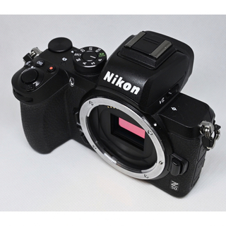 ニコン(Nikon)のNikon Z50 ボディ　ミラーレス一眼　５年保証残あり　ショット数5092(ミラーレス一眼)