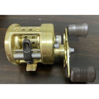 シマノ(SHIMANO)の【値下】カルカッタ101XT(リール)