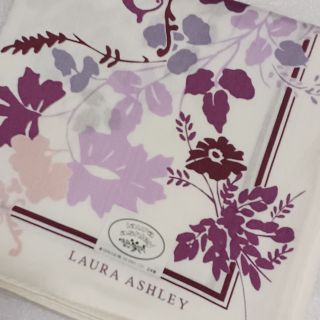 ローラアシュレイ(LAURA ASHLEY)の値下げ📌ローラアシュレイ☆大判ハンカチーフ58×58🌼(ハンカチ)