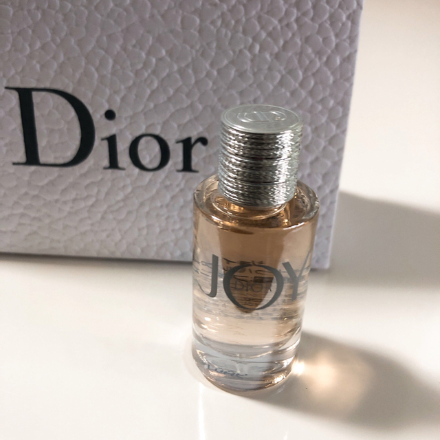 Christian Dior(クリスチャンディオール)のディオールジョイ　オードゥパルファン　5ml コスメ/美容の香水(香水(女性用))の商品写真