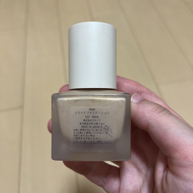 RMK(アールエムケー)のRMK リキッドファンデーション102 30ml コンシーラー コスメ/美容のベースメイク/化粧品(ファンデーション)の商品写真