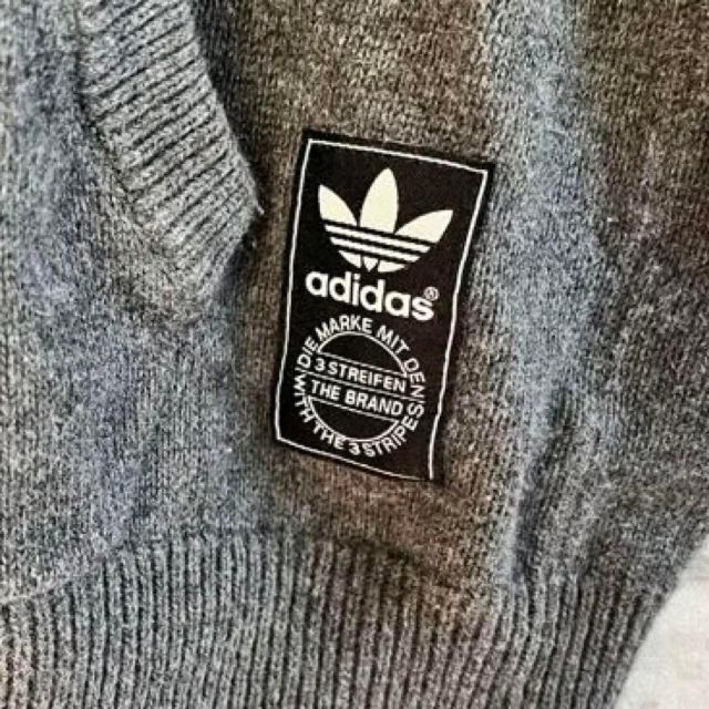 アディダス adidas パーカー グレー センター ロゴ