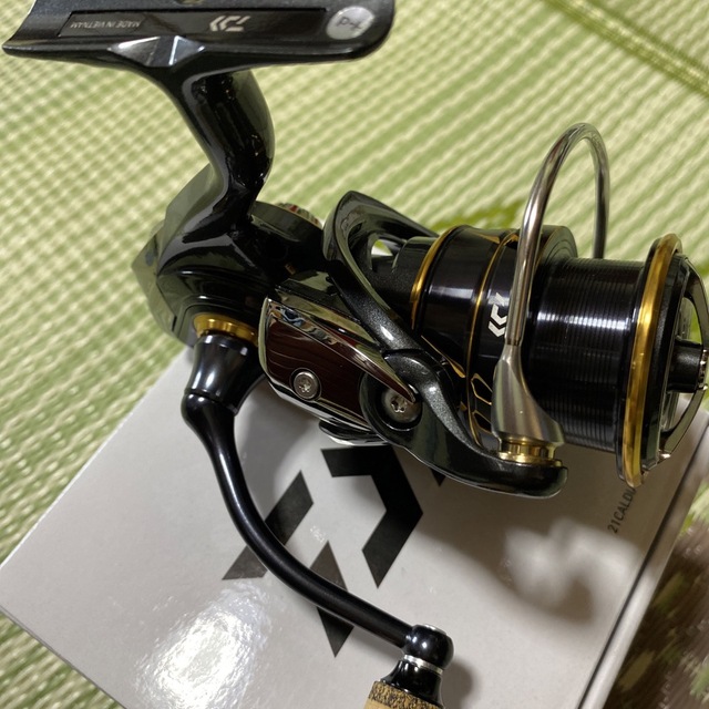 SHIMANO(シマノ)の21カルディアLT3000-XH  エギング　ソルト スポーツ/アウトドアのフィッシング(リール)の商品写真