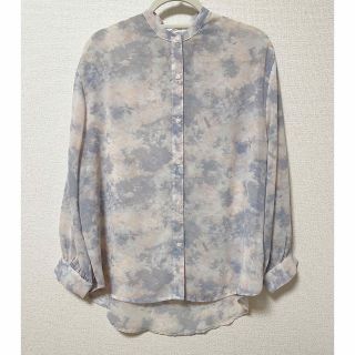 ダブルクローゼット(w closet)の【w closet】タイダイ柄シアーブラウス(シャツ/ブラウス(長袖/七分))