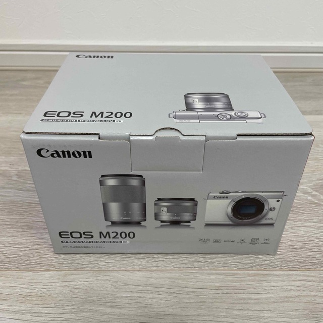 Canon(キヤノン)のmaximo様専用　Canon EOS M200 ダブルズームキット キャノン  スマホ/家電/カメラのカメラ(ミラーレス一眼)の商品写真