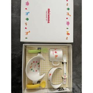 ミキハウス(mikihouse)のミキハウス　テーブルウエアセット　新品(離乳食器セット)