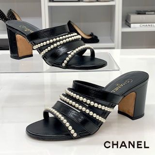 シャネル(CHANEL)の6531 シャネル レザー ココマーク パール サンダル ブラック(サンダル)