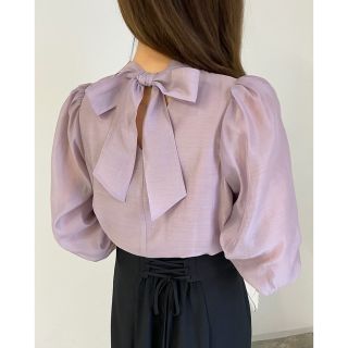 ナチュラルクチュール(natural couture)のバックリボンハイネックシアーブラウス(シャツ/ブラウス(長袖/七分))