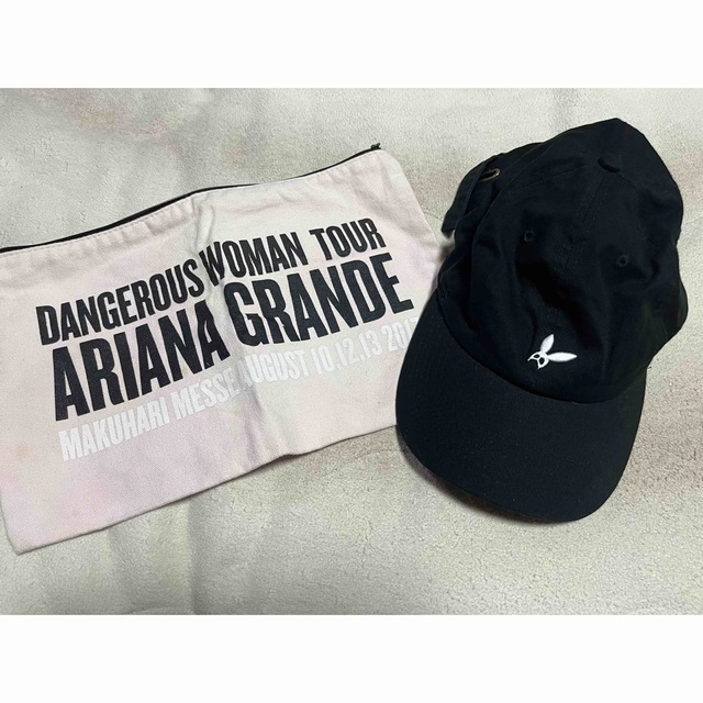 Ariana Grande ツアーグッズ エンタメ/ホビーのタレントグッズ(ミュージシャン)の商品写真