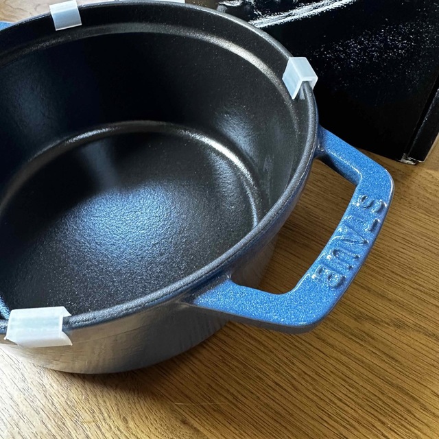 STAUB - 新品ストウブ 18cm ピコココット ルミナスブルー ラウンド