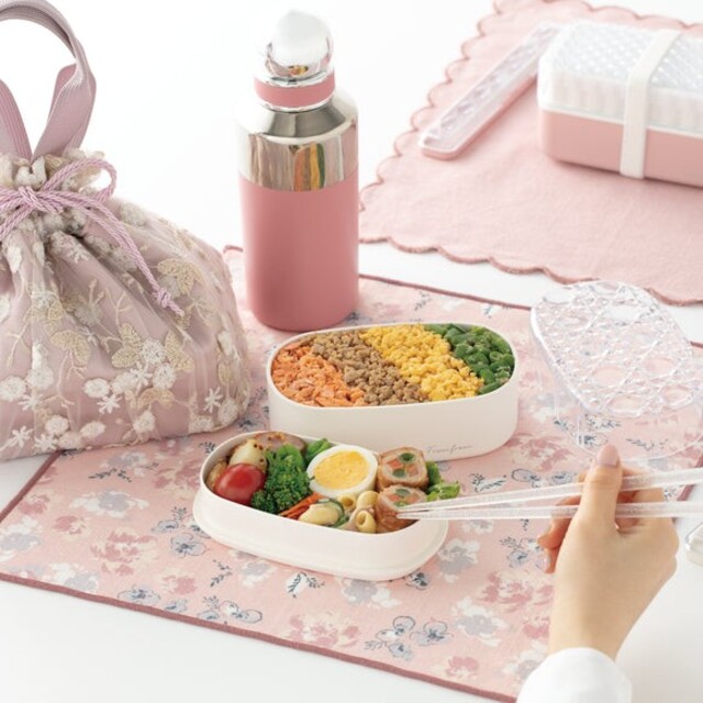 Francfranc(フランフラン)の新品！Francfranc 水筒 ピンク マットカラー メタリック インテリア/住まい/日用品のキッチン/食器(弁当用品)の商品写真