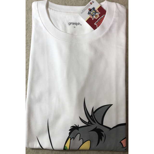 Design Tshirts Store graniph(グラニフ)のグラニフ　トムとジェリー　チェイス　Tシャツ　Mサイズ エンタメ/ホビーのアニメグッズ(その他)の商品写真
