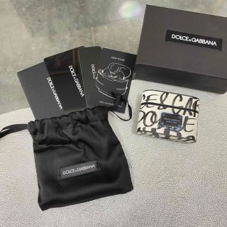 ☆新春福袋2021☆ 残1【新品】Dolce&Gabbana AirPodsProケース 送料