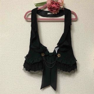 アクシーズファム(axes femme)のaxes femmeフレアフリル後ろリボンベストM黒新品タグ無(ベスト/ジレ)