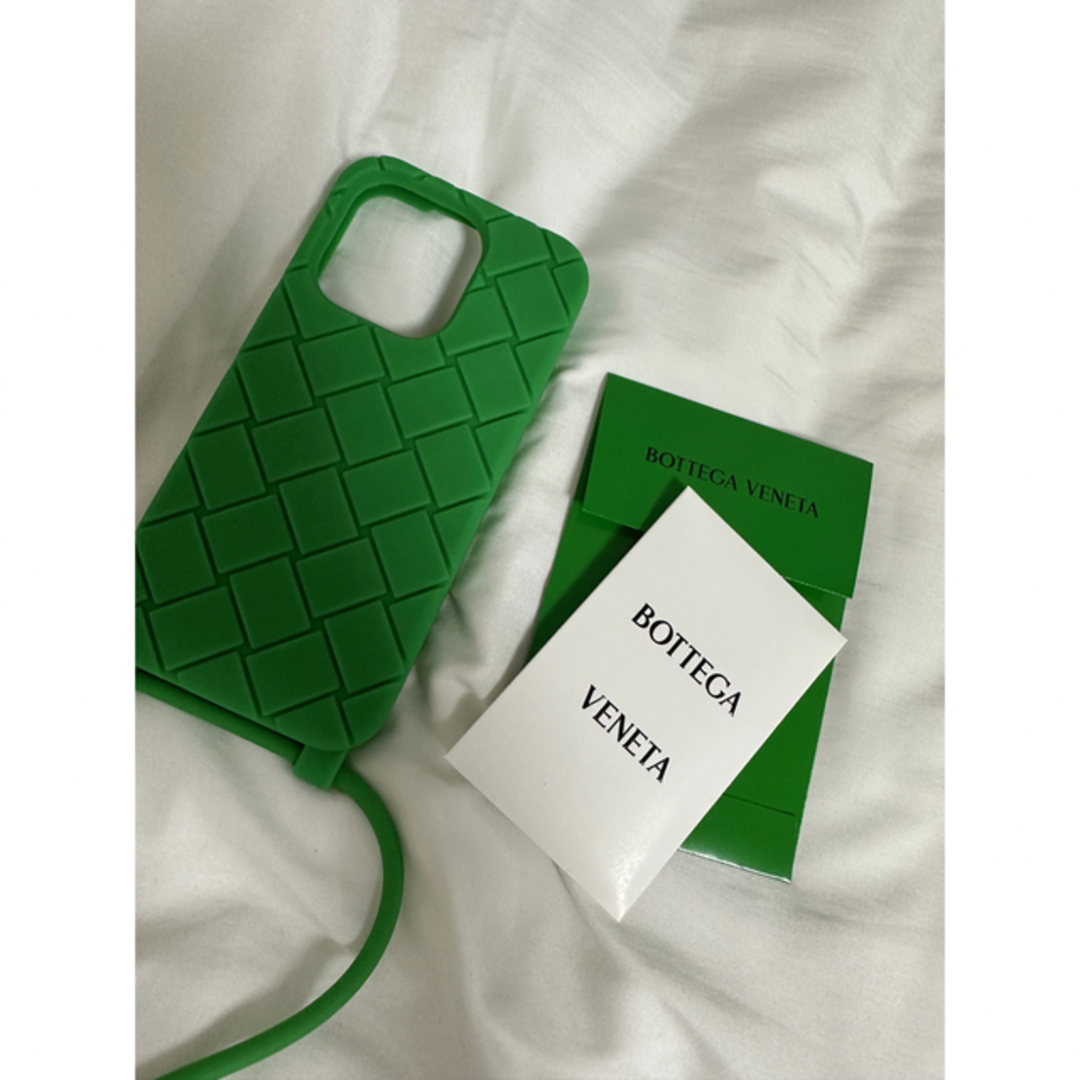 Bottega Veneta(ボッテガヴェネタ)のBOTTEGAVENETA   iPhone14Proケース スマホ/家電/カメラのスマホアクセサリー(iPhoneケース)の商品写真