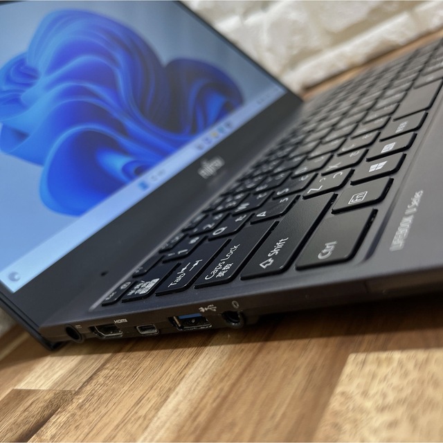 LIFEBOOK U938/T☘Core i5第8世代☘爆速SSD256GB搭載-