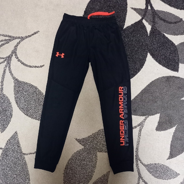 UNDER ARMOUR(アンダーアーマー)のUNDER ARMOUR　ジュニアウェア キッズ/ベビー/マタニティのキッズ服男の子用(90cm~)(パンツ/スパッツ)の商品写真