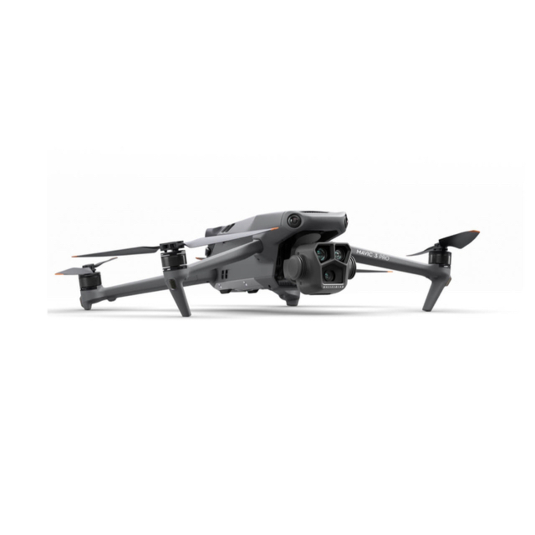 新品 DJI Mavic3 Pro (RC付属) +ケア 国内正規品 エンタメ/ホビーのおもちゃ/ぬいぐるみ(ホビーラジコン)の商品写真