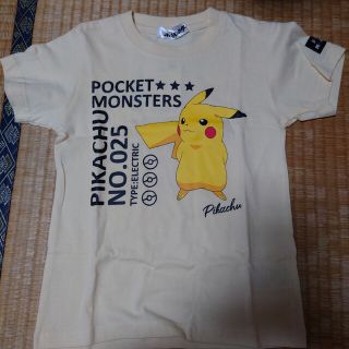 ポケモン(ポケモン)の★新品★ポケットモンスター　ピカチュウＴシャツ(Tシャツ/カットソー)