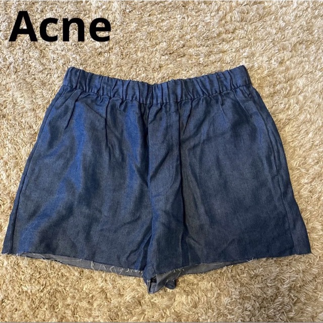 ACNE(アクネ)のAcne   アクネ ショートパンツ　サイズ36 レディースのパンツ(ショートパンツ)の商品写真