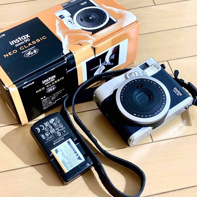 チェキ instax mini90 ネオクラシック ブラックチェキネオクラシック