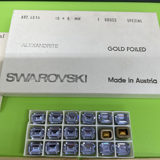 SWAROVSKI(スワロフスキー)のSWARO VINTAGE　DX ハンドメイドの素材/材料(各種パーツ)の商品写真