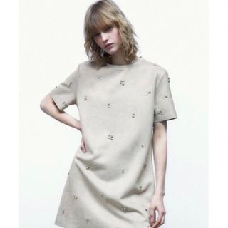 ザラ(ZARA)のラインストーンフェイクスエードワンピース(ひざ丈ワンピース)