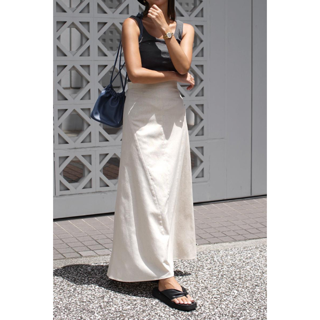 room306 CONTEMPORARY(ルームサンマルロクコンテンポラリー)のroom306♥︎Linen blend flare skirt レディースのスカート(ロングスカート)の商品写真