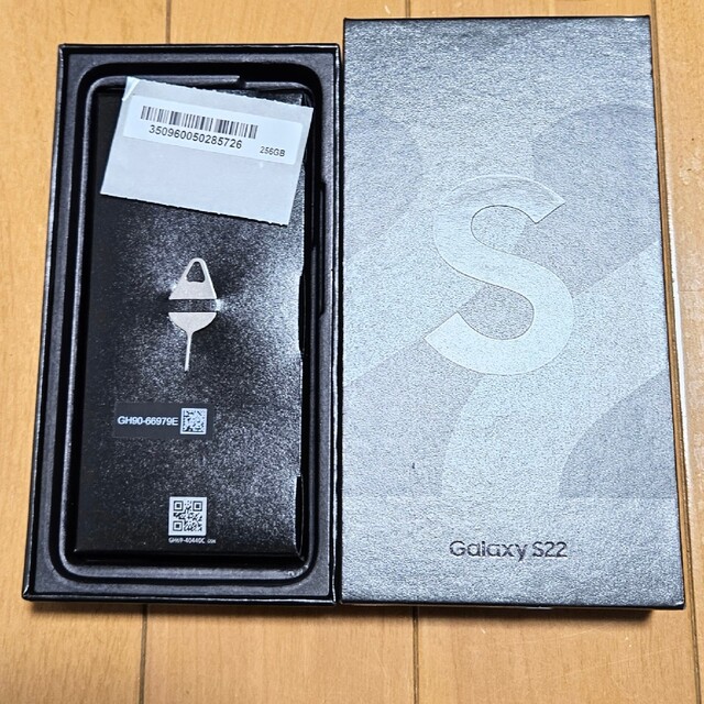 【期間限定SALE】【美品】Galaxy S22 国内版　SIMフリー