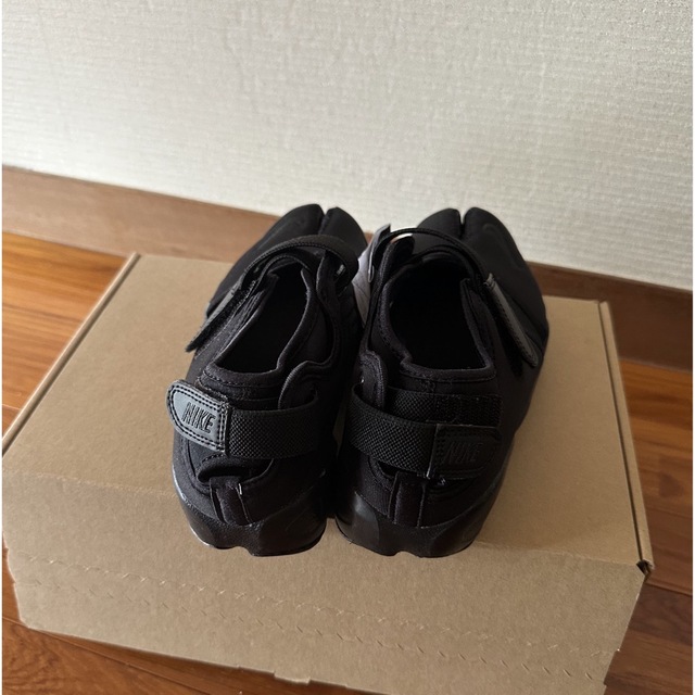 NIKE(ナイキ)のNIKE AIR RIFT ナイキ エアリフト 24cm ブラック 新品 レディースの靴/シューズ(スニーカー)の商品写真